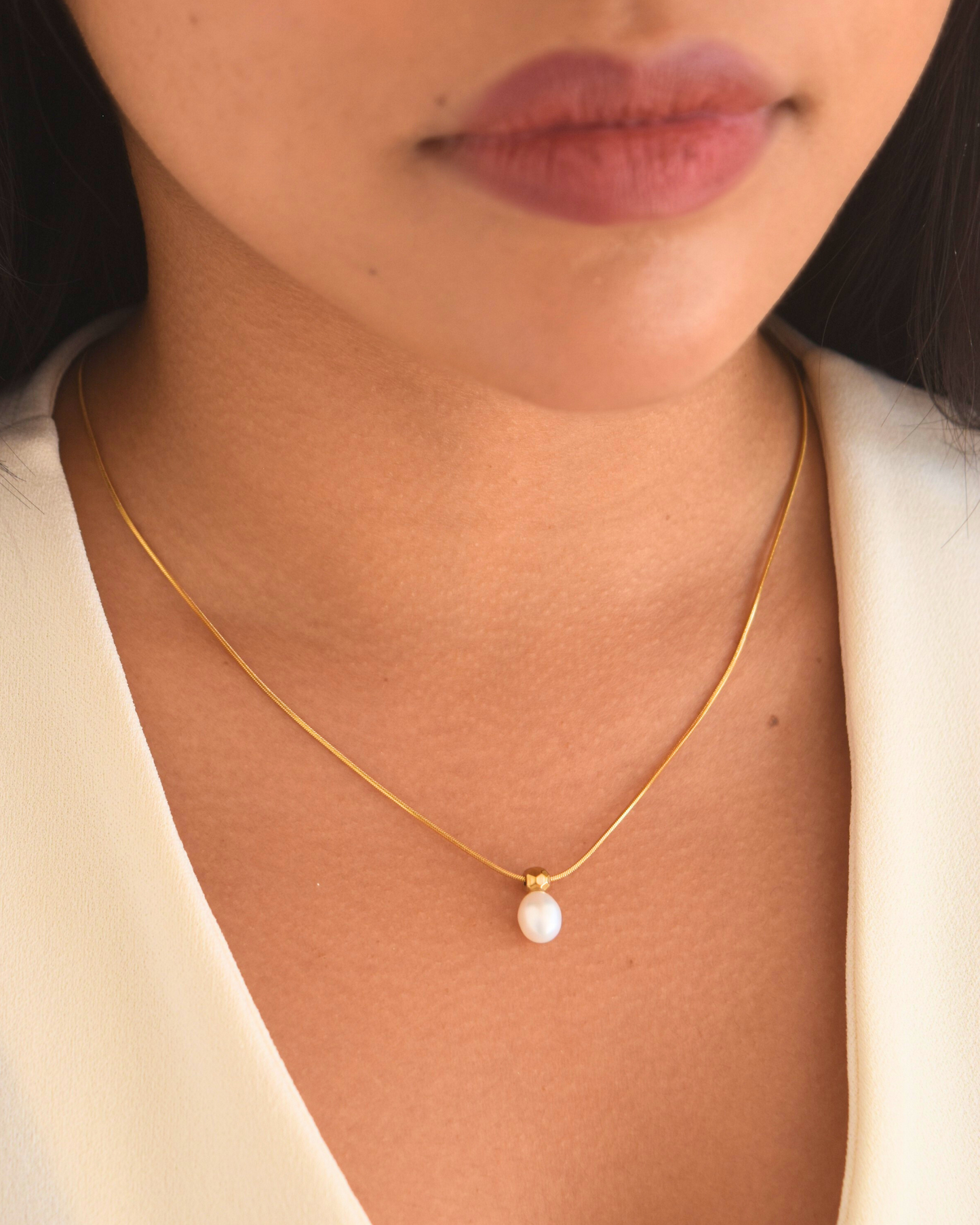 Essence - Pearl Necklace