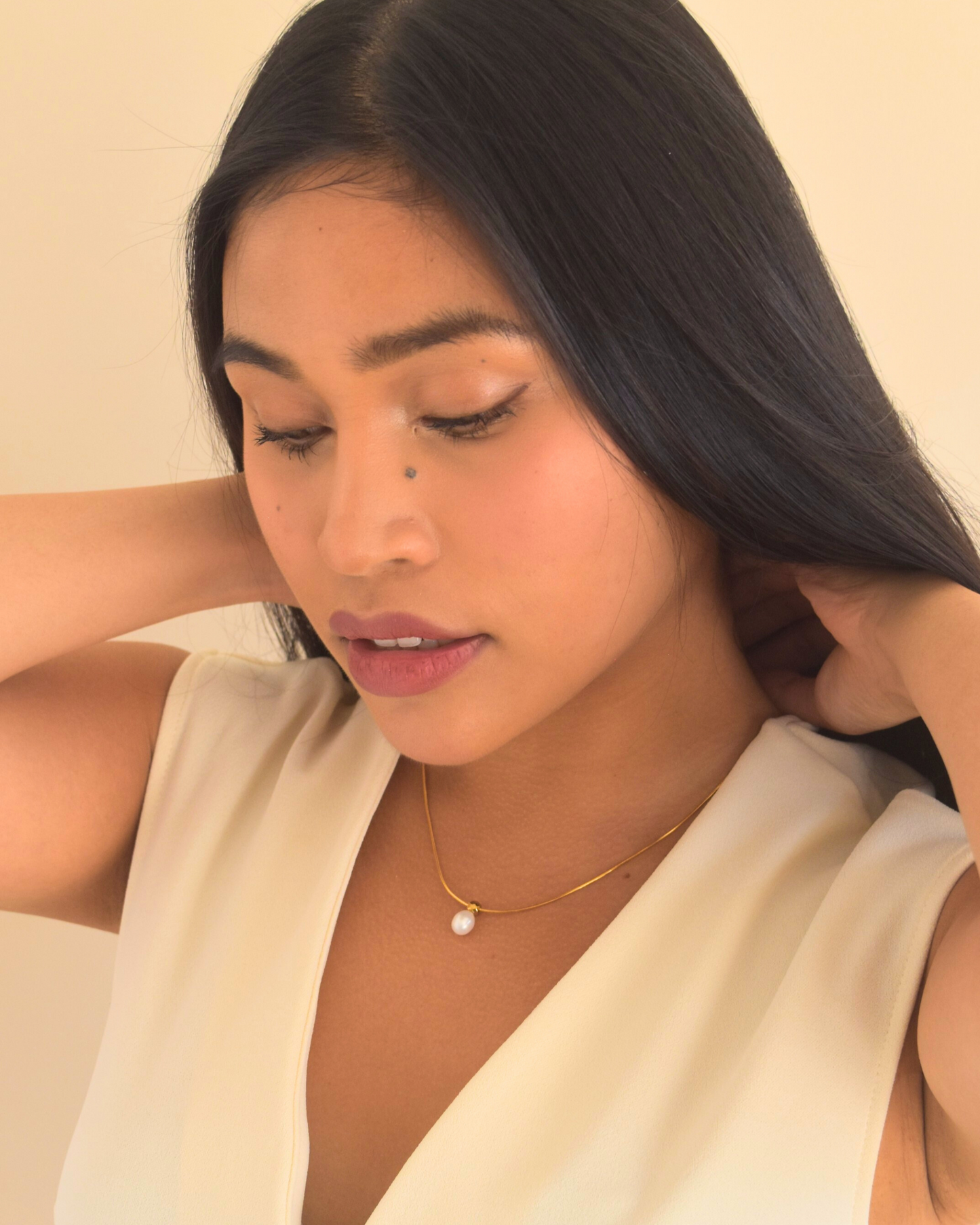 Essence - Pearl Necklace