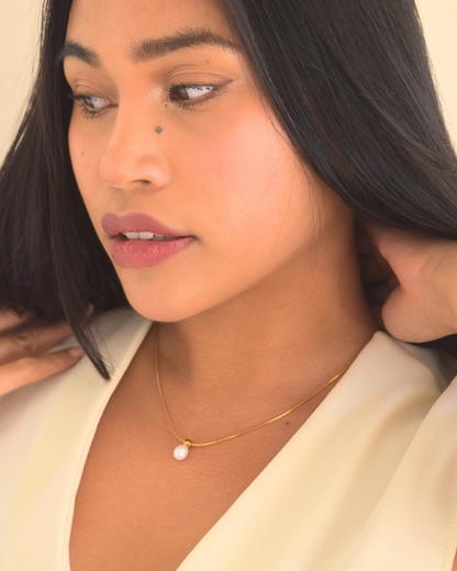 Essence - Pearl Necklace