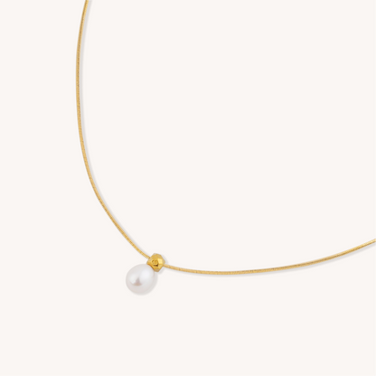 Essence - Pearl Necklace