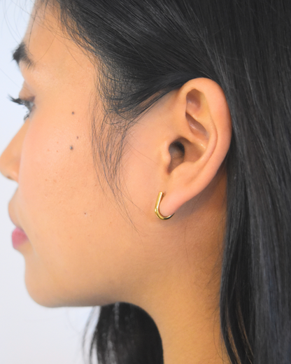 Juno - Minimalistic Earring